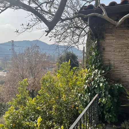 בית נופש Lilium House Arce Rocca D'Arce